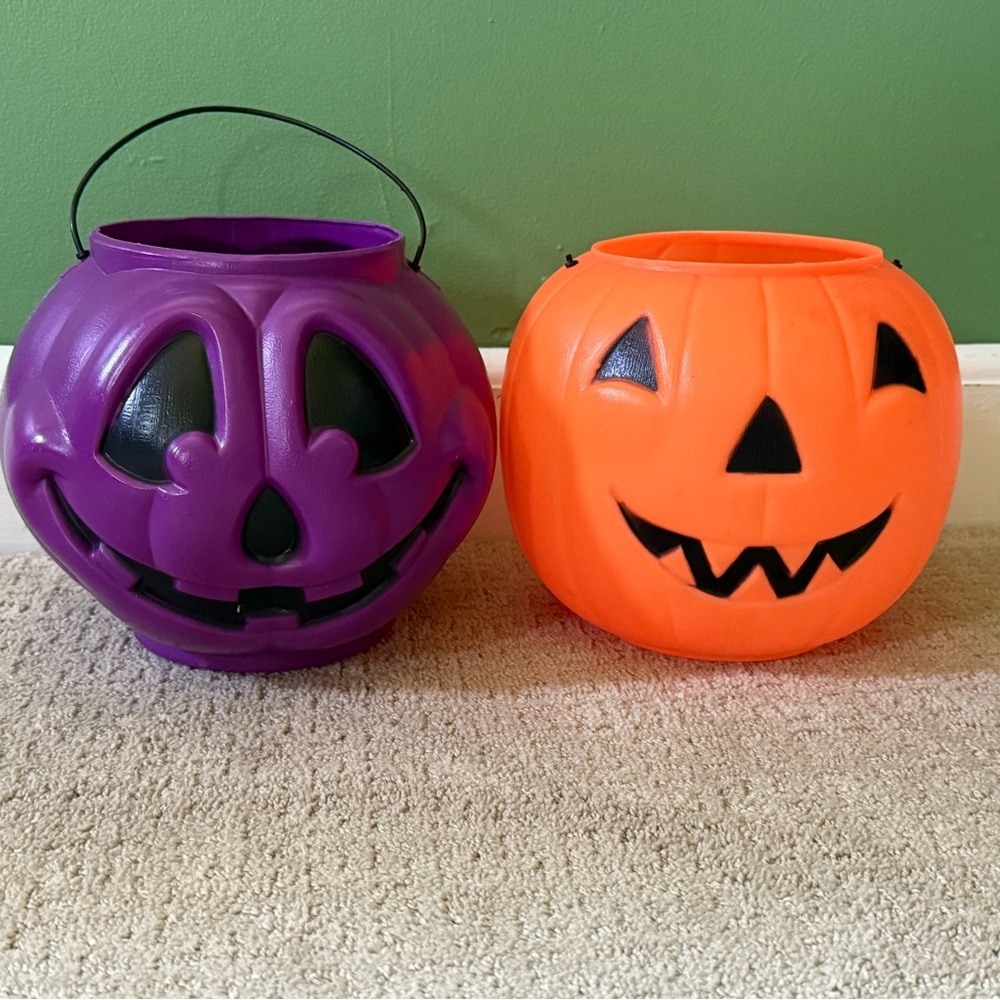 Vintage general foam purple and orange jack-o-lantern buckets